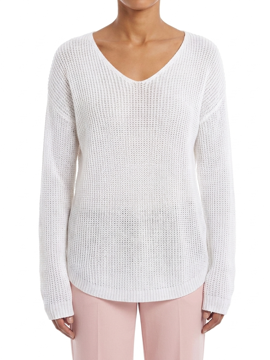 Loose fit white jumper